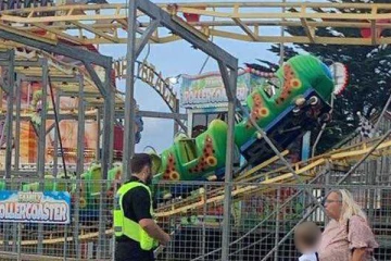 தடம் புரண்ட குழந்தைகள் ரயில்! பிரித்தானியாவில் கேளிக்கை பூங்காவில் எதிர்பாராத விபத்து