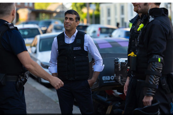 pm-rishi-goes-sudden-raid-and-arrested-105-people