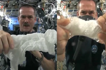 ஈரத்துணியை பிழிந்தால் ஜெல்லியாக மாறுகிறதா?  மீண்டும் வைரலாகும் வீடியோ காட்சி..!