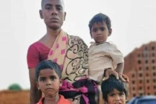 தலைமுடியை விற்று குழந்தைகளை காப்பாற்றிய தாய்: நெஞ்சை உருக்கும் சம்பவம்