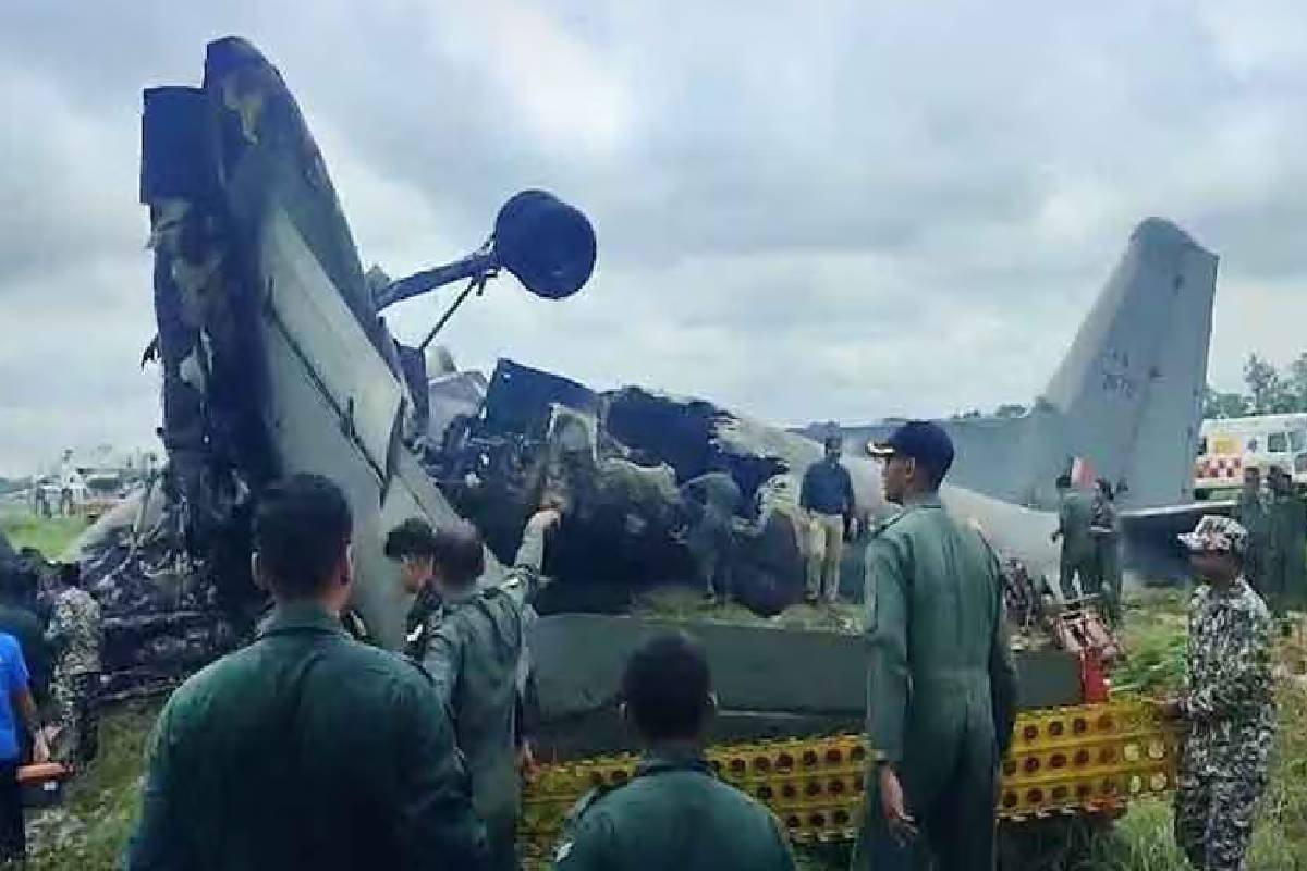 இந்திய வானூர்தி விபத்துக்குள்ளானதில் 05 பேர் உயிரிழப்பு | 05 Killed In Indian Plane Crash இந்திய வானூர்தி விபத்துக்குள்ளானதில் 05 பேர் உயிரிழப்பு | 05 Killed In Indian Plane Crash