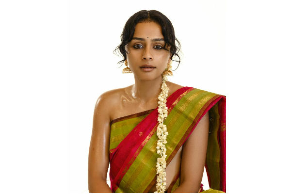 இணையத்தில் சென்சேஷ்னல் ஆன சூப்பர் சிங்கர் பிரகதியின் புடவை புகைப்படம்.. | Pragathi New Photo Shoot