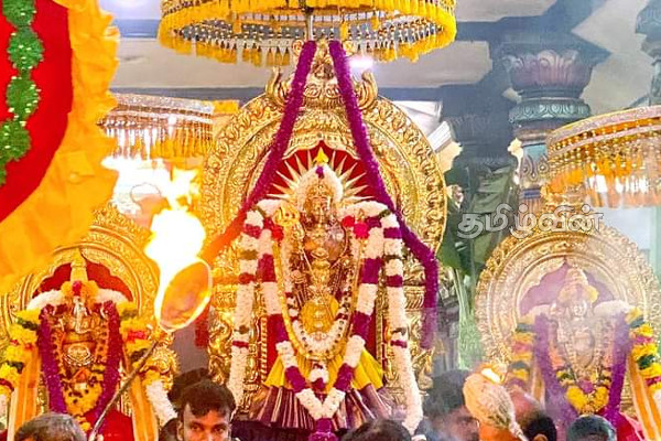 தமிழர் பகுதியில் பக்தர்கள் புடைசூழ மகோற்சவ திருவிழாக்கள்(Photos) | Jaffna Dellipha Durgadevi Temple Festival Begins