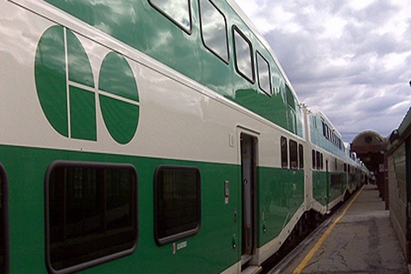 கனடாவில் பொதுப் போக்குவரத்தில் செல்வோருக்கு கடும் எச்சரிக்கை | Go Transit Considering Harsh New Penalties