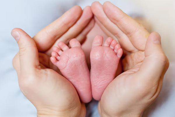 இலங்கையில் குழந்தைகள் பிறப்பு வீதம் பாரிய வீழ்ச்சி | Sri Lanka S Birth Rate Sees Massive Drop