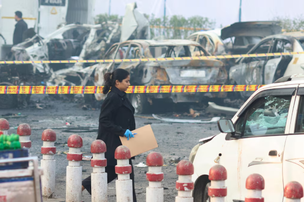 டெல்லி தாக்குதல்... கைதான மருத்துவர் தொடர்பில் திடுக்கிடும் தகவல்! | 2025 Delhi Car Explosion Investigation