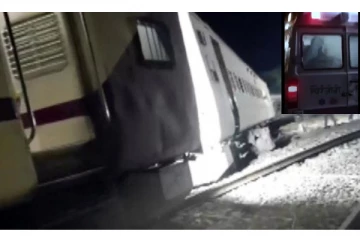 சூர்யநகரி எக்ஸ்பிரஸ் ரயிலின் 8 பெட்டிகள் தடம் புரண்டது - 10 பேர் படுகாயம்...!