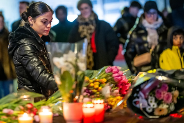 புத்தாண்டில் சுவிட்சர்லாந்தில் பலரின் உயிரை பறித்த அசம்பாவிதம்; காரணம் வெளியானது | Swiss Bar Fire 40 Dead New Year 2026 புத்தாண்டில் சுவிட்சர்லாந்தில் பலரின் உயிரை பறித்த அசம்பாவிதம்; காரணம் வெளியானது | Swiss Bar Fire 40 Dead New Year 2026