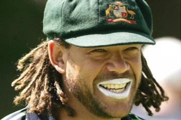 அவுஸ்திரேலிய கிரிக்கெட் வீரர் ஆண்ட்ரூ சைமண்ட்ஸ் கார் விபத்தில் மரணம்