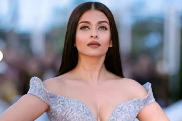 50வது பிறந்தநாளை கொண்டாடும் நடிகை ஐஸ்வர்யா ராய்யின் மொத்த சொத்து மதிப்பு.. எவ்வளவு தெரியுமா