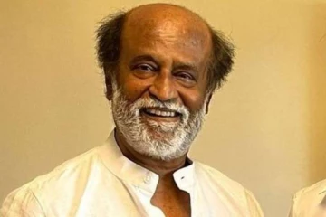 கோவிலில் தனியாக அமர்ந்து தியானம் செய்யும் ரஜினி ! அன்ஸீன் புகைப்படம்..