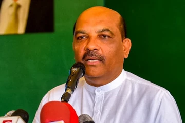 ஐக்கிய தேசிய கட்சியில் இருந்து தூக்கி எறியப்பட்ட பாலித