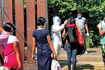 வெளிநாட்டில் இருந்து வருகை தந்தவர்கள்  தனிமைப்படுத்தலை நிறைவுசெய்து வீடு திரும்பினர்