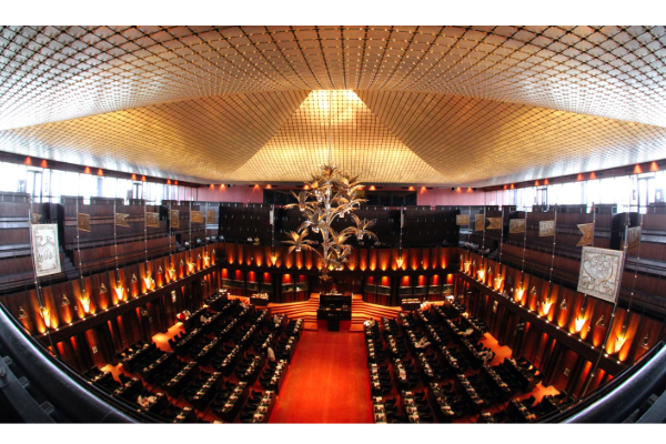 பொலிஸ் மா அதிபரின் முரண்பாடான கருத்து: ரோஹண பண்டார எம்.பி முன்வைக்கும் குற்றச்சாட்டு | Rohana Bandara Mp Parliment