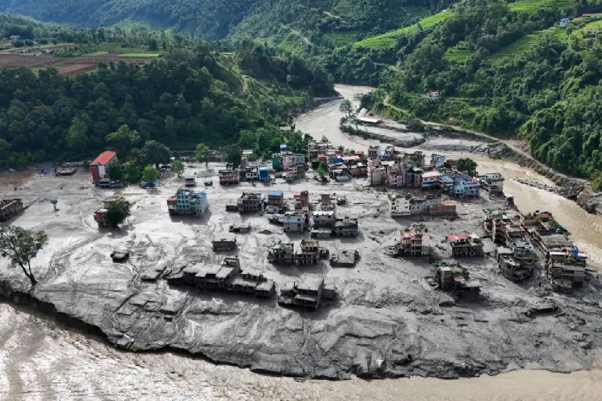 நேபாளத்தை மீண்டும் கட்டியெழுப்ப பில்லியன் டொலர்கள் தேவை..! | Nepal Flood Repairs Could Cost 10 Of Economy நேபாளத்தை மீண்டும் கட்டியெழுப்ப பில்லியன் டொலர்கள் தேவை..! | Nepal Flood Repairs Could Cost 10 Of Economy