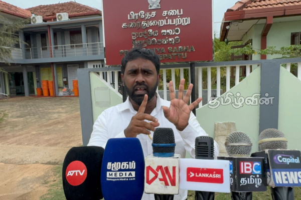 கரைதுறைப்பற்று பிரதேச சபை அமர்வில் மறைக்கப்படும் இரகசியங்கள்! பிரதேச சபை உறுப்பினர் முன்வைத்துள்ள குற்றச்சாட்டு | Allegation Karaithuraipattu Pradeshiya Saba Member