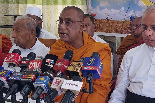13 ஆம் திருத்தத்தை இரத்து செய் - அணிதிரளும் பிக்குகள் - ஸ்தம்பிக்கப் போகும் கொழும்பு! | Protest Against 13Th Amendment In Colombo Today