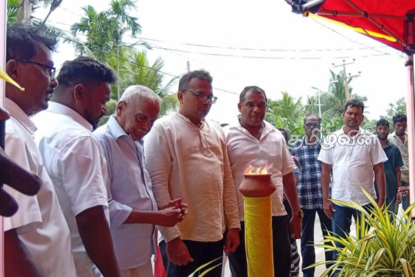 மாவீரர்களின் தியாகம் எம்மை தமிழ்த் தேசிய கொள்கை வழியில் வழிநடத்துகின்றது! தவிசாளர் நிரோஸ் | Niroz Speech In Maaveerarthinam Valikamam