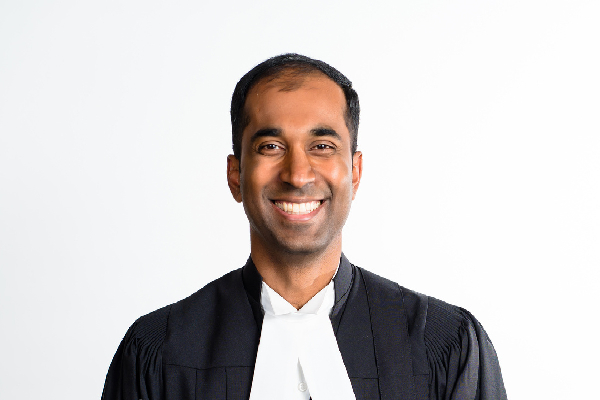 கனேடிய சட்டத்துறையில் சாதித்த தமிழன்! | A Tamilian Record In The Canadian Legal Department