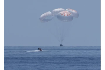 பூமிக்கு திரும்பிய விண்வெளி வீரர்கள்!