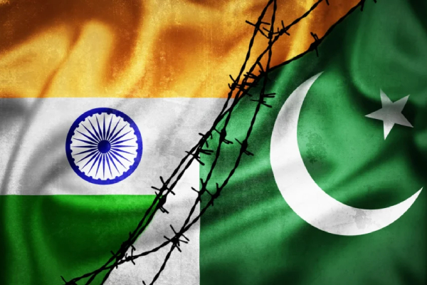 இந்தியாவுக்கு எதிரான முடிவை தொடர்ந்தும் நீடித்த பாகிஸ்தான் | Pakistan Extends Airspace Closure Indian Flights
