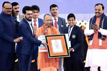 திறமைக்கு அங்கீகாரம்; டி.எஸ்.பி.யான இந்திய கிரிக்கெட் வீராங்கனை - குவியும் வாழ்த்து!