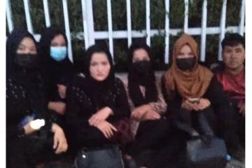 தலிபான்களுக்கு பயந்து 5 மகள்களையும் வெளிநாட்டுக்கு அனுப்பிய தம்பதி