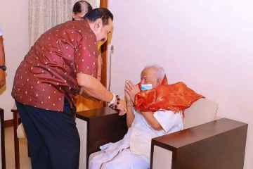 சம்பந்தனை தேடிச் சென்று மகிந்த பேச்சு - இனப்பிரச்சினை தீர்வுக்கு சாதகமான உறுதியளிப்பு