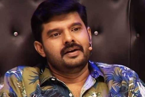 ஹோட்டல் அறையில் இறந்து கிடந்த நடிகர்.. அதிர்ச்சியில் திரையுலகம் | Actor Kalabhavan Navas Died In Hotel Room