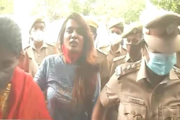 அவர் வந்தா மட்டுமே பேசுவேன்... போலீசாரிடம் வாக்குவாதம் செய்யும் மீரா மிதுன்