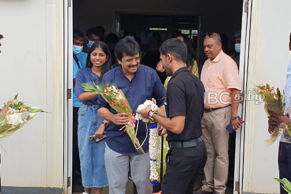 இலங்கை பாடகர்களுக்கான இசை வாய்ப்பு: பாடகர் ஸ்ரீநிவாஸின் அறிவிப்பு | Opportunities For Sl Singers In South Indian Music