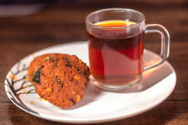 நாட்டில் வடைக்கும் தேநீருக்கும் அதிகரித்துள்ள கேள்வி! - ஐபிசி தமிழ்