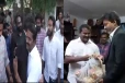சீமானை சந்தித்தார் முதல்வர் விஜய் - பழக்கூடை வழங்கி வாழ்த்திய சீமானின் நெகிழ்ச்சி பதிவு