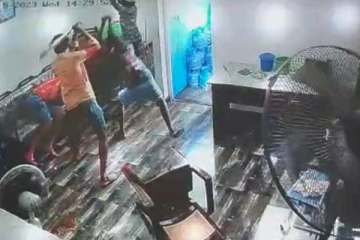 ග්‍රෑන්ඩ්පාස් තරුණයාගේ බිහිසුණු ඝාතනය CCTV ඇසට හසුවෙයි - සංවේදී වීඩියෝ සහිතයි..(CCTV VIDEO)