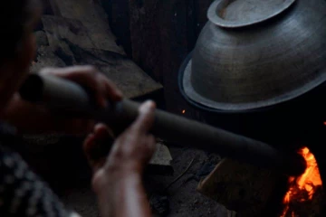 கடும் பொருளாதார நெருக்கடி - இளம் தந்தை எடுத்த விபரீத முடிவு