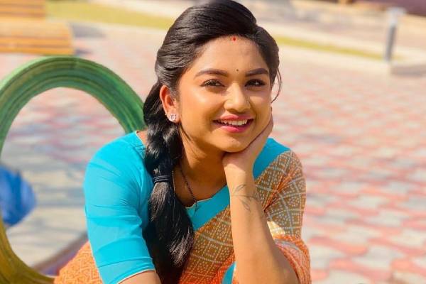 சித்தி 2 சீரியல் நடிகை ப்ரீத்தி ஷர்மாவா இது?- யாருடன் நடிக்கப்போகிறார் பாருங்க, டாப் நடிகர் | Preethi Sharma New Project With Mahesh Babu