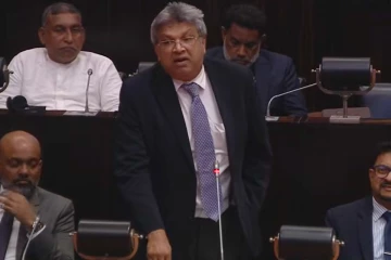 සරත් ෆොන්සේකට ජම්පර් ගහලා ඇතුළට දාද්දි කවුරුත් කතා නෑ - සලේ දවස් 90ක් ඇතුළේ හිටියා රාබු මීයෝ කැරපොත්තෝ ප්‍රශ්ණ නෑ - ගෝටාභයට තහනමක් දැම්මා විතරයි සලේ ගැන පුදුම ආදරයක්නේ