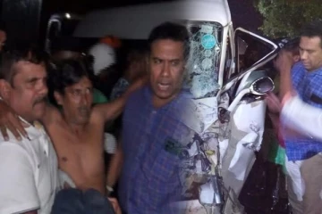 தென்னிலங்கையில் உயிருக்கு ஆபத்தான நிலையிலிருந்தவரை போராடி காப்பாற்றிய இளைஞர்கள்