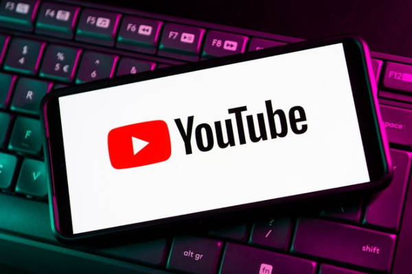 யூடியூப் வருமானம்; 1 கோடி பார்வைக்கு எவ்வளவு பணம் கிடைக்கும்? | How Much Money Youtube Pay For 10 Million Views