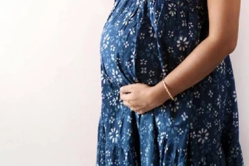 கர்ப்பிணிப் பெண்களை வலியுறுத்திய கனேடிய மாகாணம் ஒன்றின் மருத்துவர்கள்