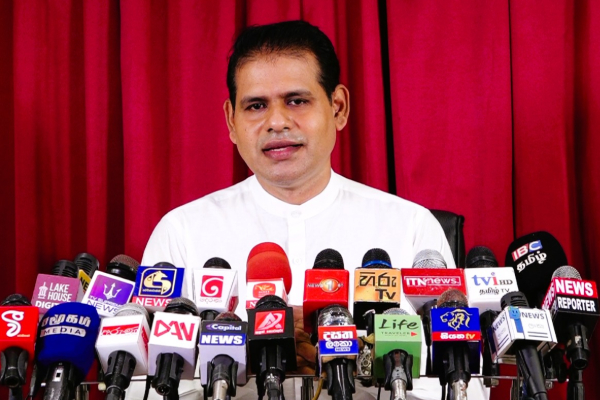 சஜித் அணியை எச்சரித்த மொட்டுக் கட்சி | Slpp Warns Sjb சஜித் அணியை எச்சரித்த மொட்டுக் கட்சி | Slpp Warns Sjb