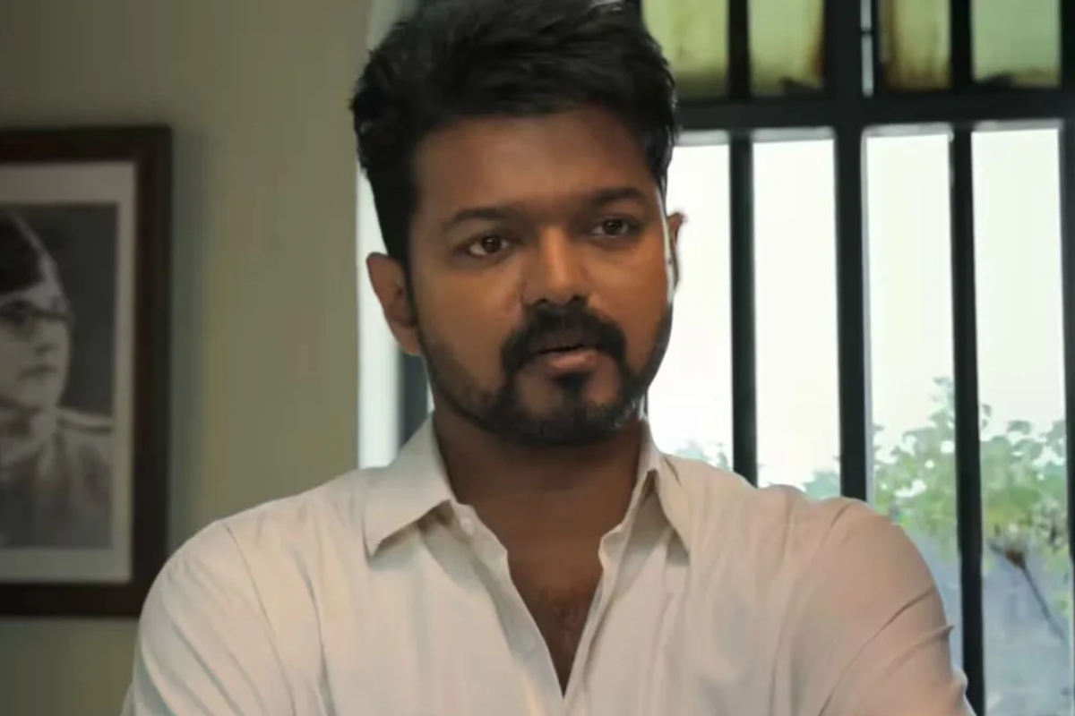 இணையத்தில் லீக்கான ஜனநாயகன்.. ரிலீஸ் தேதி குறித்து வெளிவந்த தகவல்.. விநியோகஸ்தர்கள் எடுத்த முடிவு | Distributers Changed Their Decision In Jananayagan