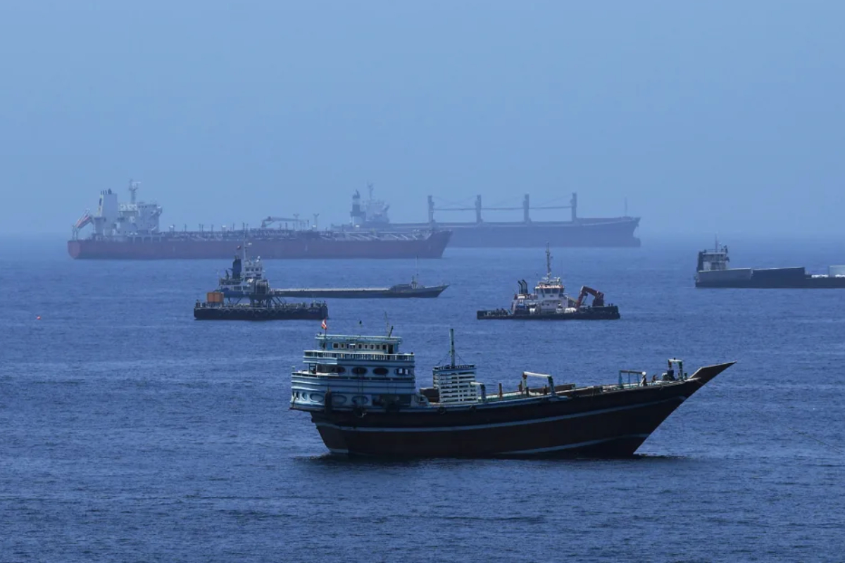 ஈரானின் எண்ணெய் கப்பல்களை தாக்கத் தொடங்கிய அமெரிக்கா! | Us Begins Attacking Iranian Oil Tankers