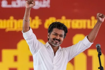தமிழக சட்டமன்றத் தேர்தல் ; கணிப்புகளை தவிடு பொடியாக்கிய விஜய் !திமுகவிற்கு பேரிடி