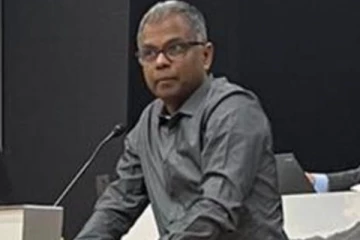 சுவிஸ்லாந்தின் நகரசபைத் தேர்தலில் ஒன்றில் வெற்றி பெற்றுள்ள இலங்கைத்தமிழர் (Photos)