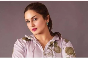 அஜித் ரசிகர்கள் குறித்து புகழ்ந்து தள்ளிய பிரபல நடிகை