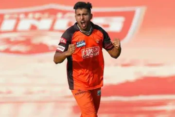 காற்றில் பறந்த ஸ்டம்ப்.. பஞ்சாபை தெறிக்கவிட்ட வேகப்புயல் உம்ரான்! வீடியோ