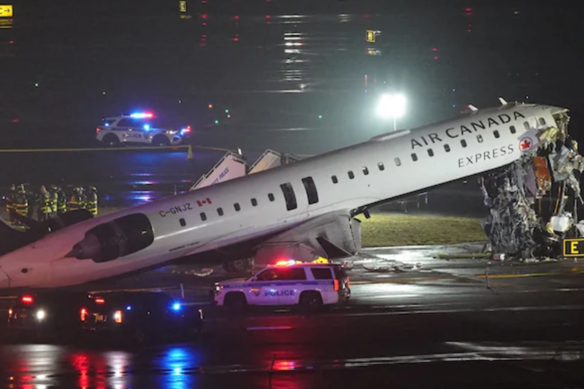 பரபரப்பை ஏற்படுத்திய ஏர் கனடா விமான விபத்து.. வெளியான கட்டுப்பாட்டு அறையின் திடுக்கிடும் குரல்பதிவு | I Messed Up Plane Crashed Truck Air Canada