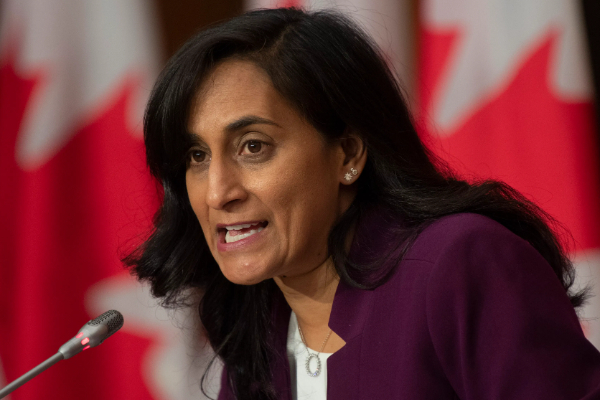 ரஷ்யாவுக்கு கனடாவின் பேரிடியான அறிவிப்பு! விதிக்கப்பட்ட தடைகள் | Canada Imposes New Sanctions On Russia