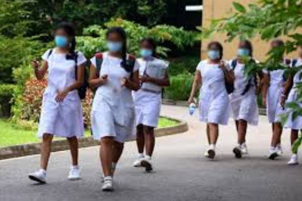 நாளை முதல் ஆரம்பமாகும் பாடசாலைகள் - புதிய பாடத்திட்டம் குறித்து கல்வியமைச்சின் அறிவிப்பு | Schools Starting Education Minister Announcement